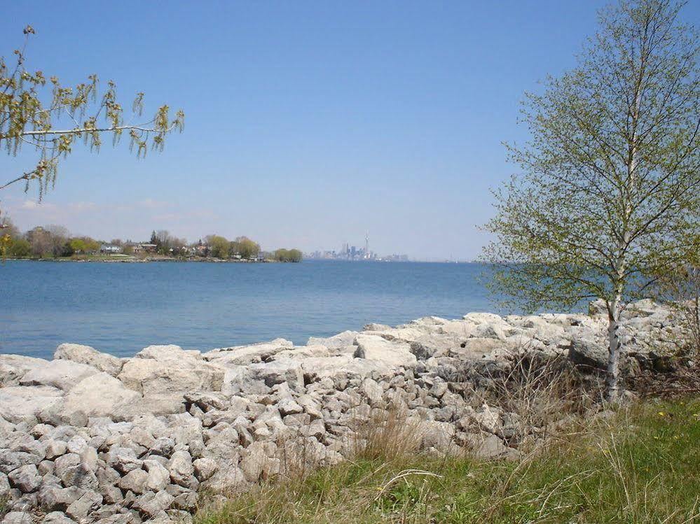 Humber College Lakeshore Campus Residence トロント エクステリア 写真